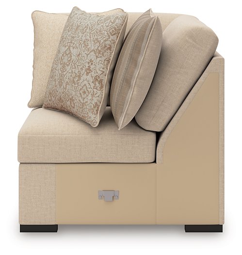 LadyMae Sectional with Chaise - Unclaimed Freight North (Aitkin, MN)