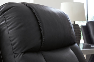 Mackmenville Recliner - Unclaimed Freight North (Aitkin, MN)