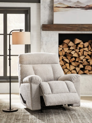 Hoyne Park Recliner - Unclaimed Freight North (Aitkin, MN)