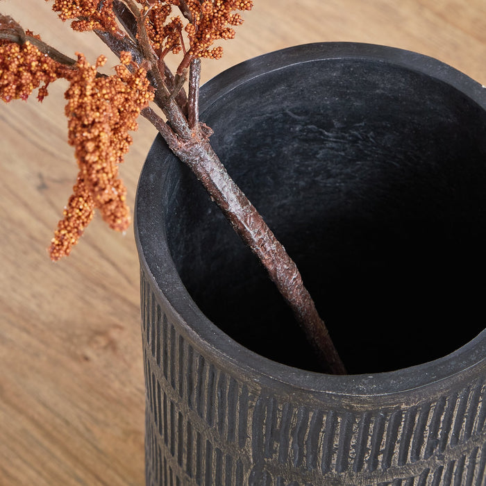 Beninworth Vase - Unclaimed Freight North (Aitkin, MN)