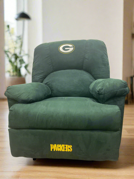 Green Bay Packers Recliner - Unclaimed Freight North (Aitkin, MN)
