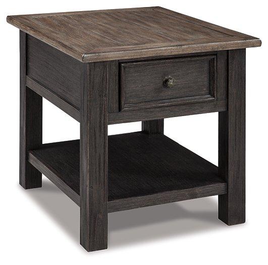 Tyler Creek End Table Set - Unclaimed Freight North (Aitkin, MN)