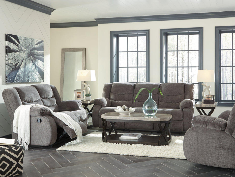 Tulen Living Room Set - Unclaimed Freight North (Aitkin, MN)