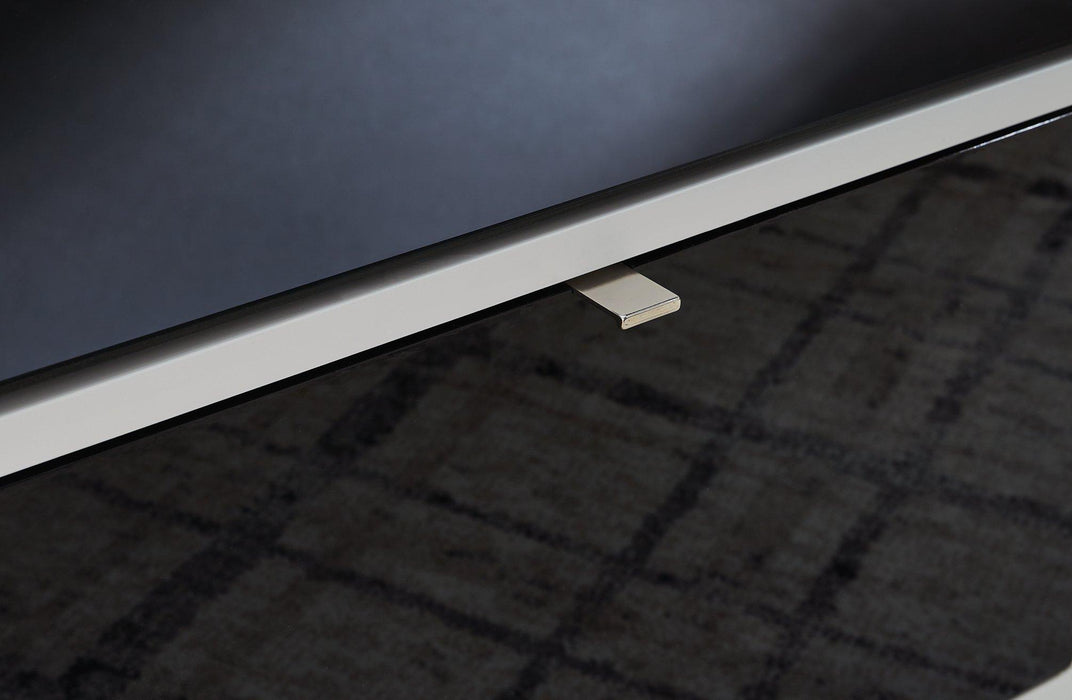 Gardoni Table Set - Unclaimed Freight North (Aitkin, MN)