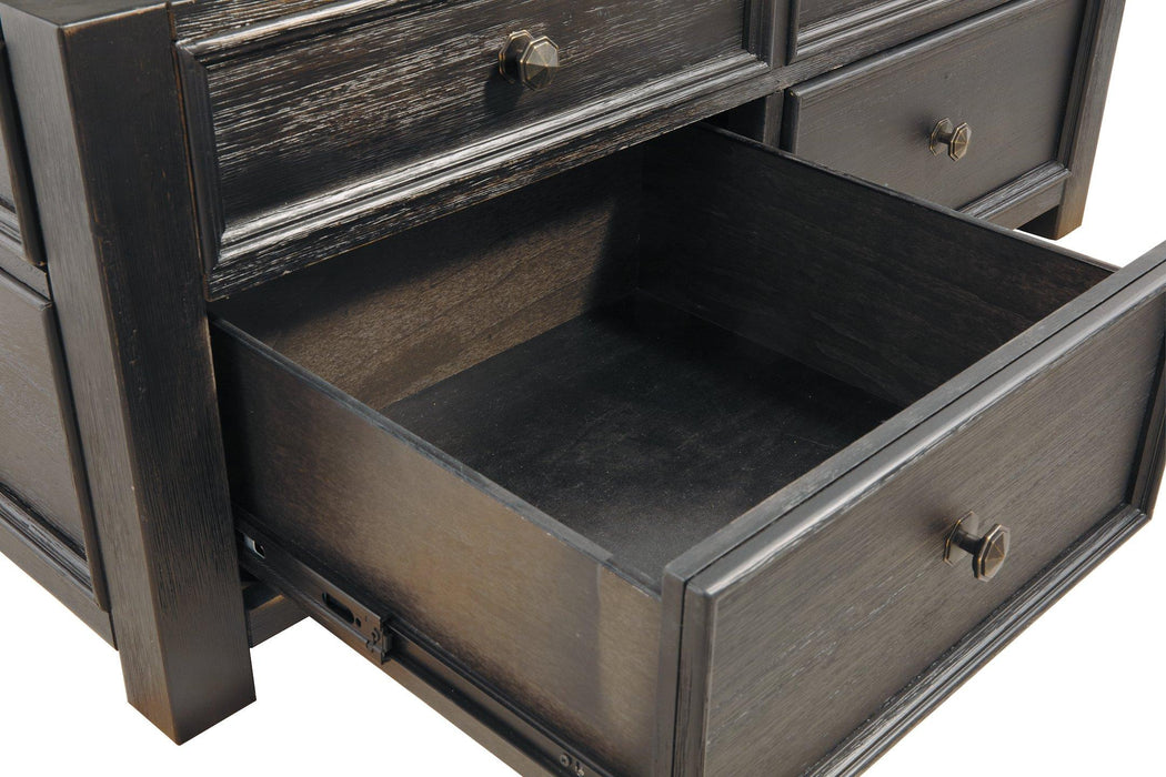 Tyler Creek Table Set - Unclaimed Freight North (Aitkin, MN)