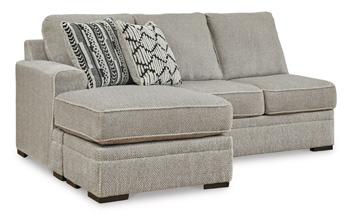 Calnita Sectional with Chaise - Unclaimed Freight North (Aitkin, MN)