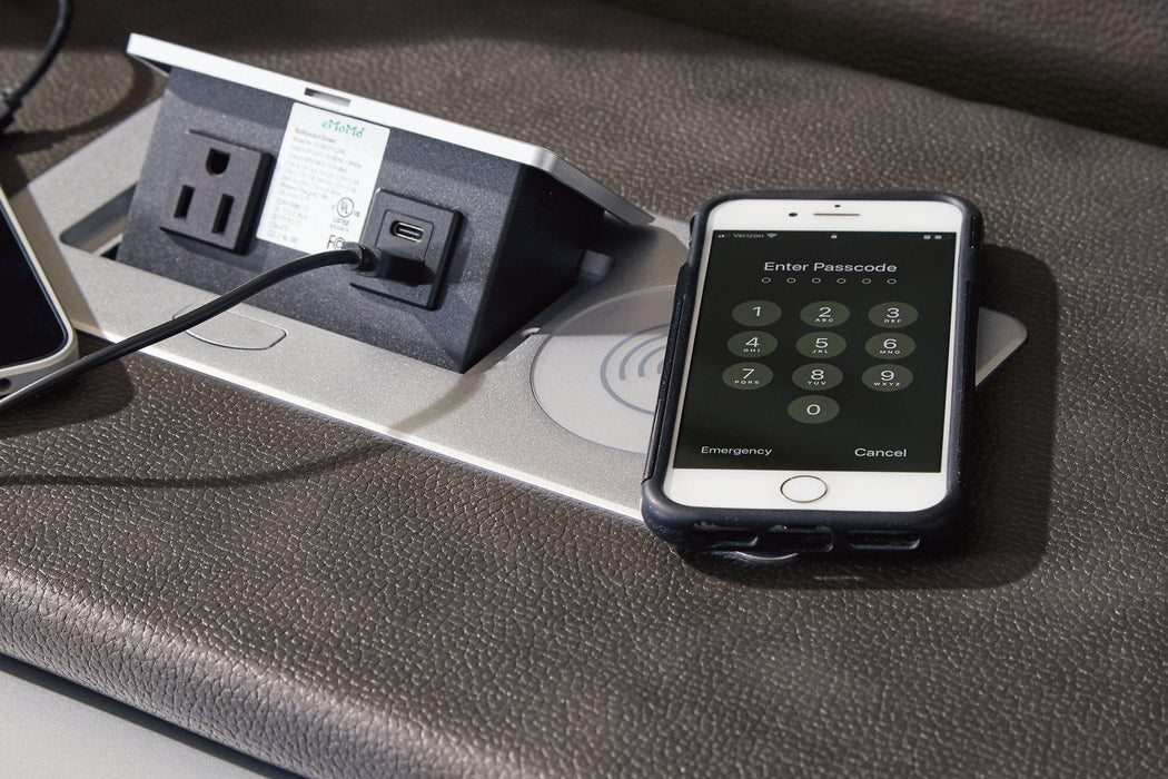 Fyne-Dyme Power Reclining Loveseat with Console - Unclaimed Freight North (Aitkin, MN)