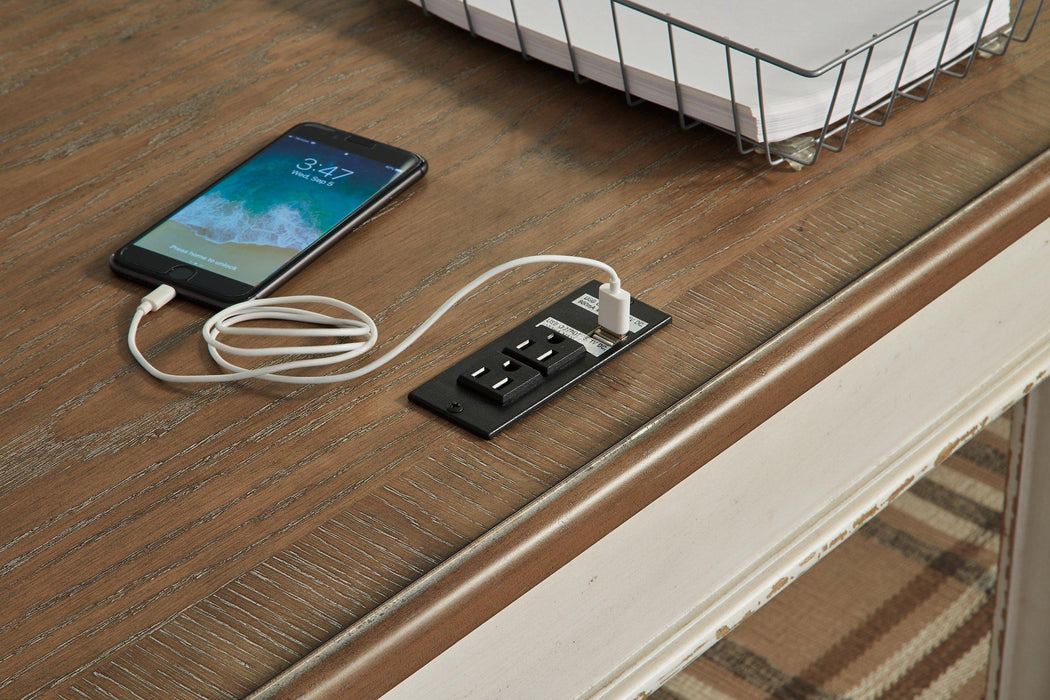 Realyn Home Office Set - Unclaimed Freight North (Aitkin, MN)