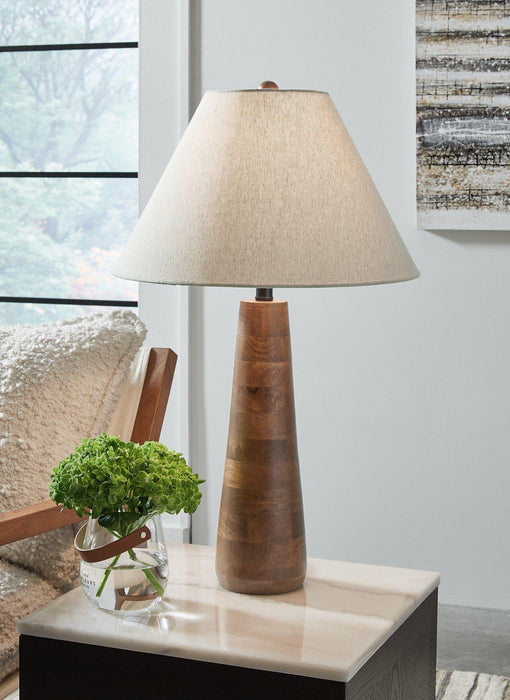 Danset Table Lamp - Unclaimed Freight North (Aitkin, MN)