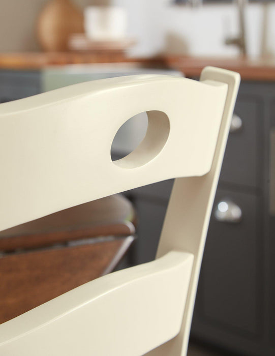 Woodanville Dining Set - Unclaimed Freight North (Aitkin, MN)