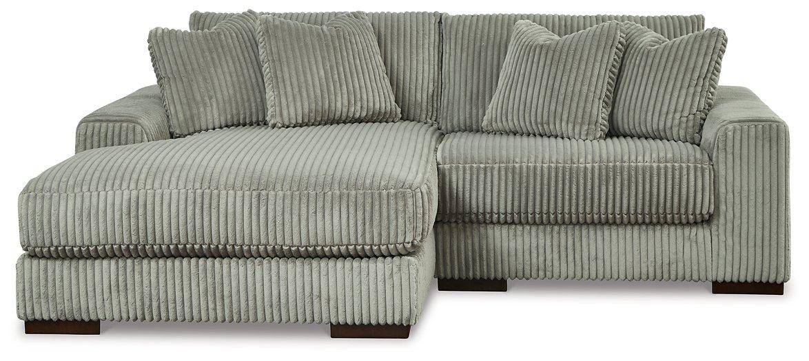 Lindyn Sectional with Chaise - Unclaimed Freight North (Aitkin, MN)