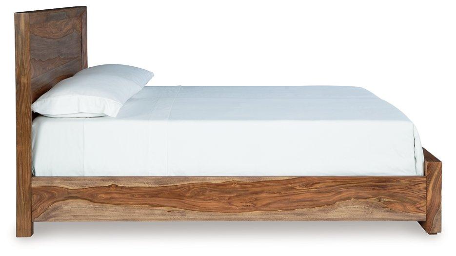 Dressonni Bedroom Package - Unclaimed Freight North (Aitkin, MN)