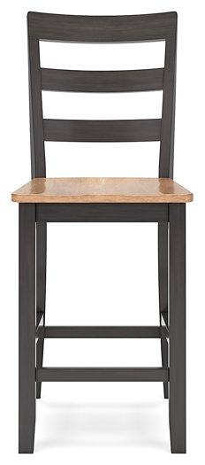 Gesthaven Dining Set - Unclaimed Freight North (Aitkin, MN)