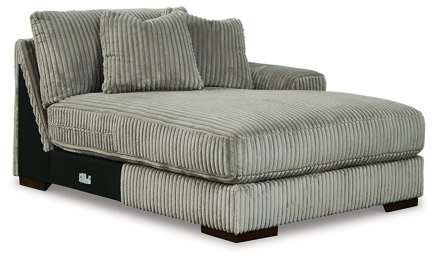 Lindyn Sectional with Double Chaise - Unclaimed Freight North (Aitkin, MN)