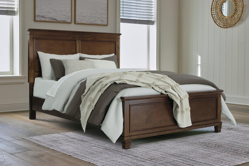Danabrin Bedroom Set - Unclaimed Freight North (Aitkin, MN)