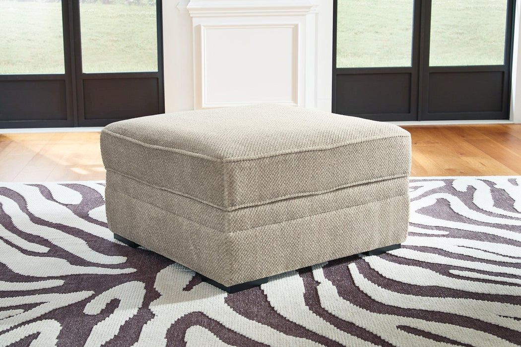 Calnita Ottoman With Storage - Unclaimed Freight North (Aitkin, MN)
