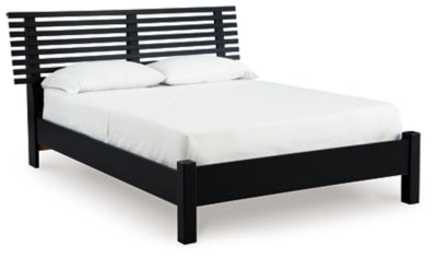 Danziar Queen Slat Bed - Unclaimed Freight North (Aitkin, MN)