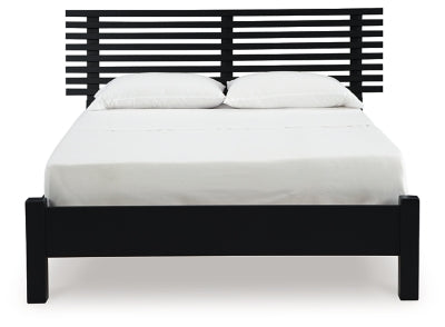 Danziar Queen Slat Bed - Unclaimed Freight North (Aitkin, MN)