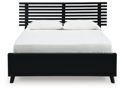 Danziar Queen Slat Bed - Unclaimed Freight North (Aitkin, MN)