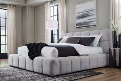 Grendusk Upholstered Bed - Unclaimed Freight North (Aitkin, MN)