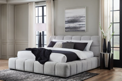 Grendusk Upholstered Bed - Unclaimed Freight North (Aitkin, MN)
