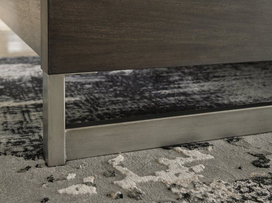 Arkenton Bedroom Package - Unclaimed Freight North (Aitkin, MN)