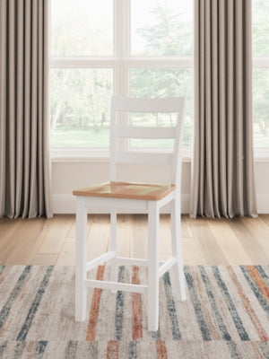 Gesthaven Dining Set - Unclaimed Freight North (Aitkin, MN)