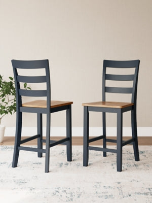 Gesthaven Dining Set - Unclaimed Freight North (Aitkin, MN)