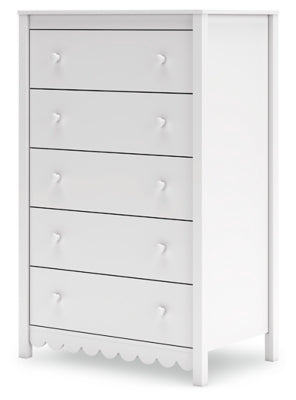 Hallityn Chest of Drawers - Unclaimed Freight North (Aitkin, MN)