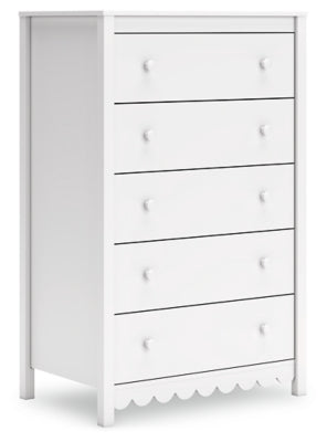 Hallityn Chest of Drawers - Unclaimed Freight North (Aitkin, MN)