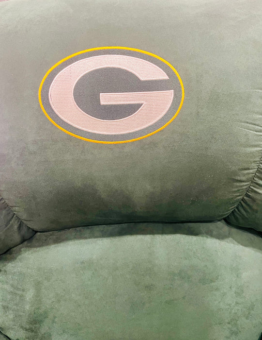 Green Bay Packers Recliner - Unclaimed Freight North (Aitkin, MN)