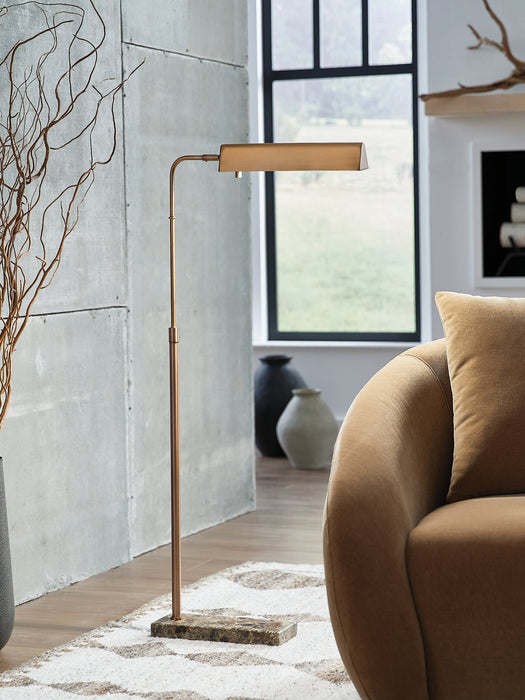 Yafe Floor Lamp - Unclaimed Freight North (Aitkin, MN)