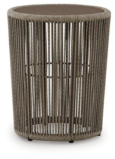 Majors Beach Outdoor Table and 2 Chairs - Unclaimed Freight North (Aitkin, MN)