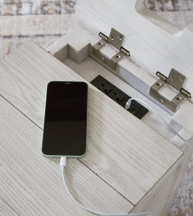 Robbinsdale Chairside End Table - Unclaimed Freight North (Aitkin, MN)